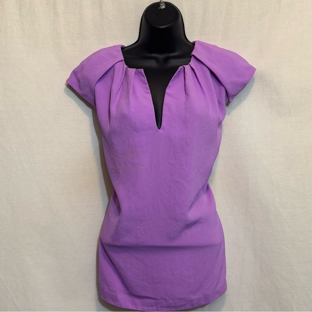 D-65 Banana‎ Republic Purple Pleated Detail Cap Sleeve Pullover Blouse Size M